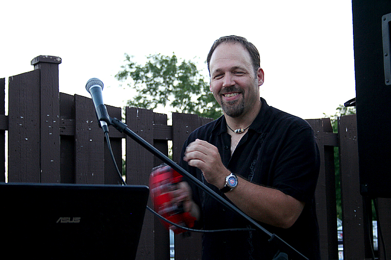 Jim & Tim performing at The Beacon Tap